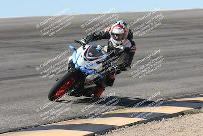 media/Oct-13-2025-Moto Forza (Mon) [[a66d839500]]/4-C Group/Session 2 (Bowl)/